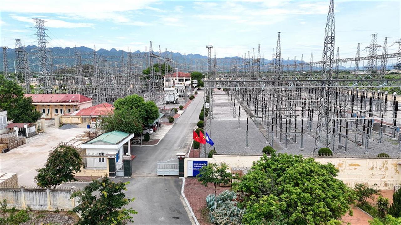 PTC1 chủ động ứng phó cao điểm nắng nóng, quyết tâm giữ vững vận hành an toàn lưới điện truyền tải miền Bắc