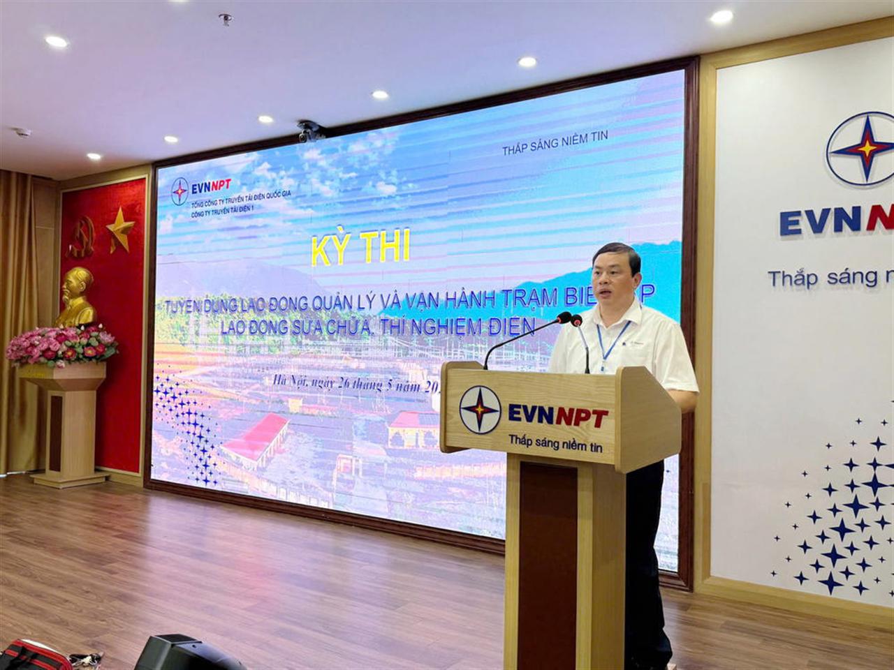 Công ty Truyền tải điện 1 tổ chức thành công vòng thi viết kỳ thi tuyển dụng lao động QLVH trạm biến áp, sửa chữa thí nghiệm điện