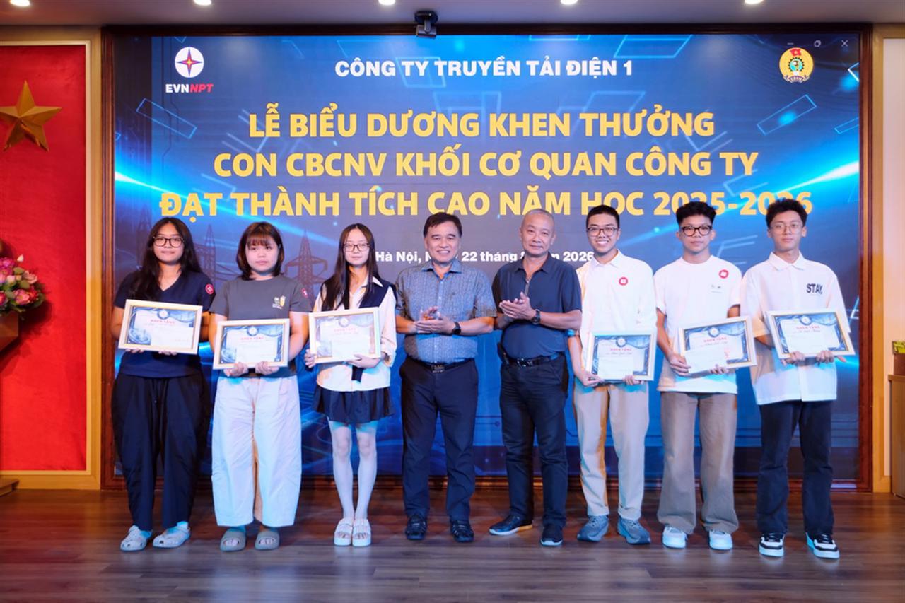 PTC1 biểu dương, khen thưởng con CBCNV khối Cơ quan đạt thành tích cao năm học 2025-2026