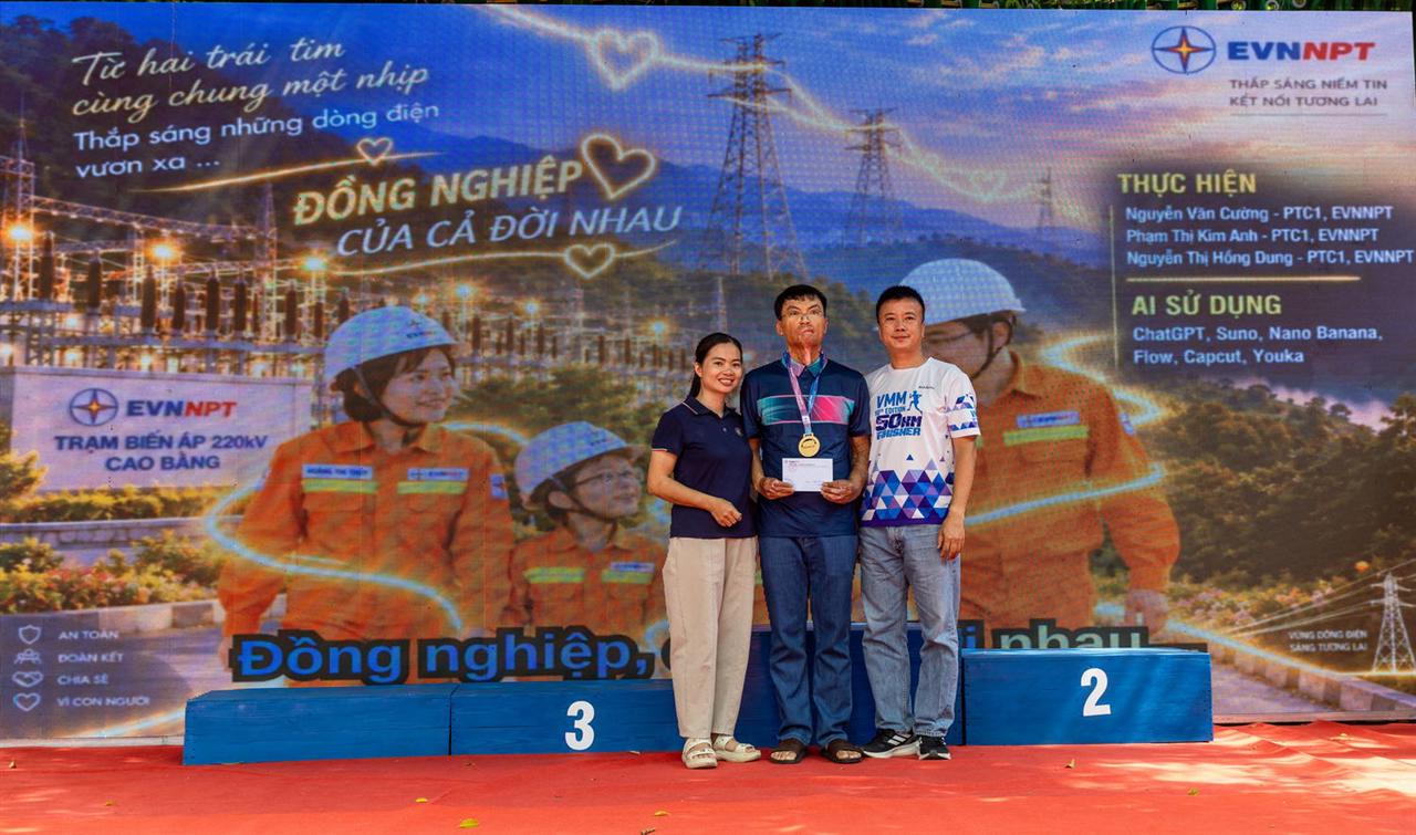 Sau giông bão, những bước chân vẫn tiếp nối: Câu chuyện nghị lực của người lính truyền tải điện
